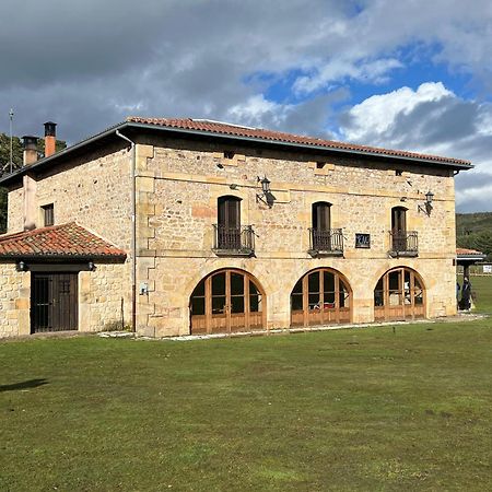 Albergue Pinares - La Casona De Revenga Regumiel de la Sierra Exterior photo